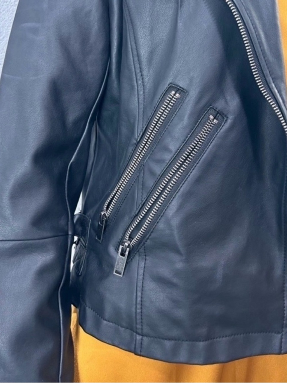 Coffee shop Black Faux Leather Moto Jacket - Sleek Zip Detail - Picture 12 of 16